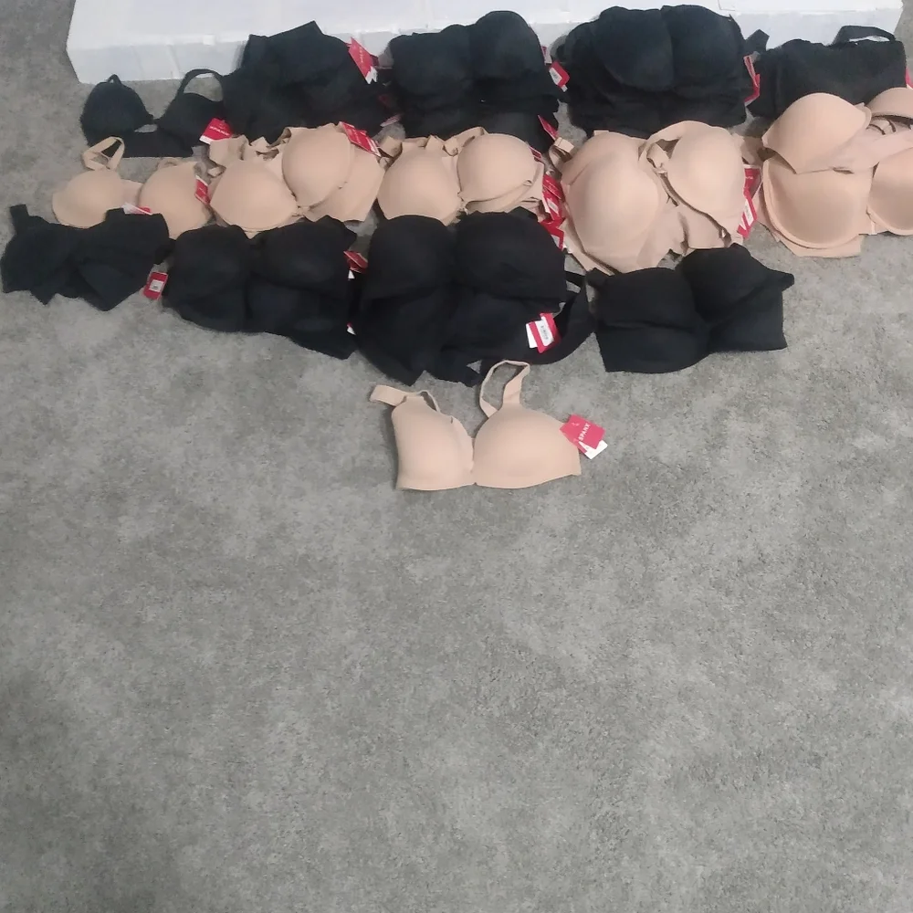 Bras - Picture 5 of 5
